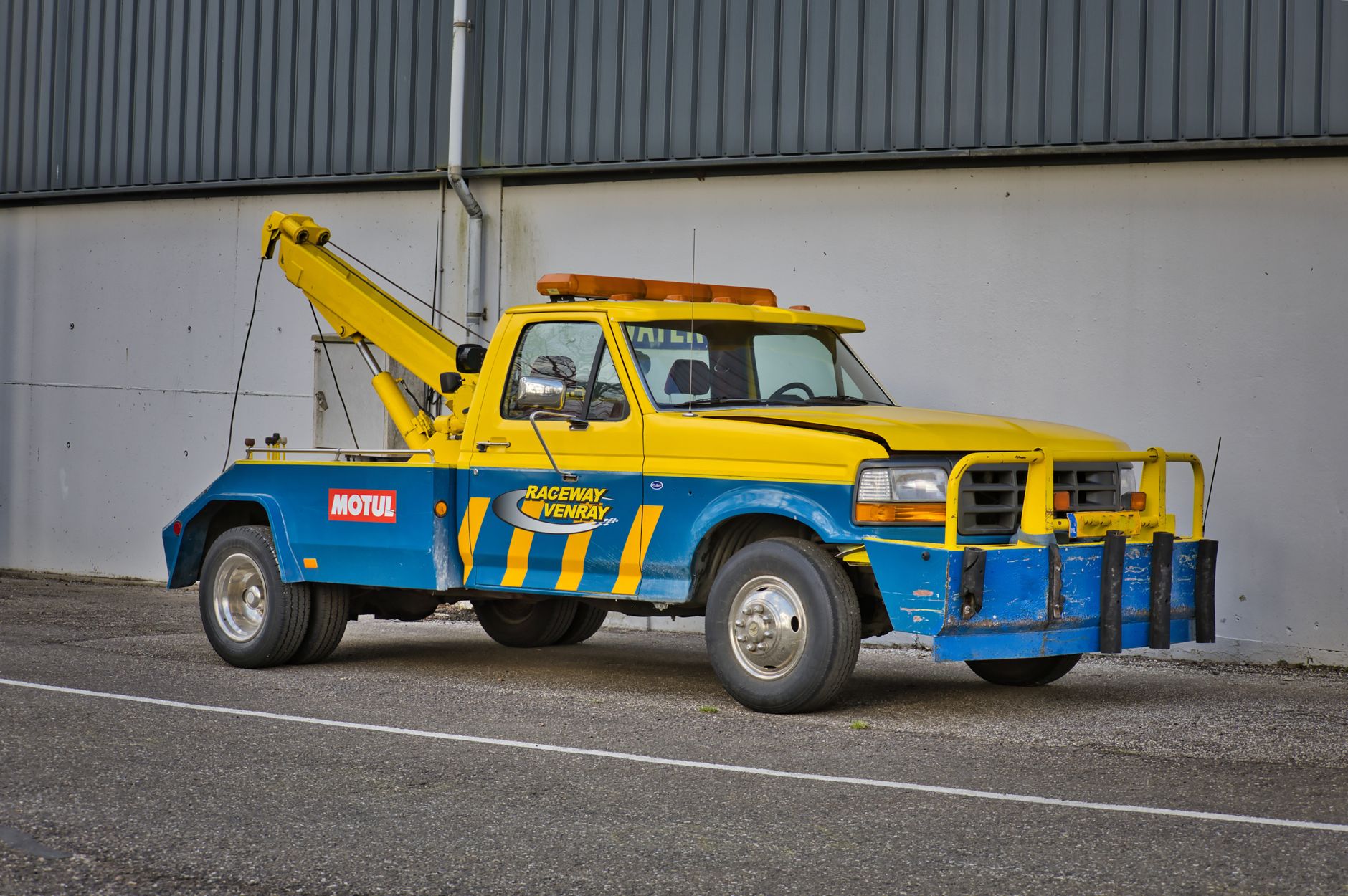 Remorquage voiture équipe à Évreux